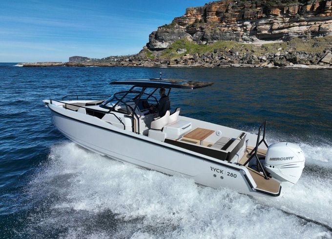 Motorboat RYCK 280 300hp