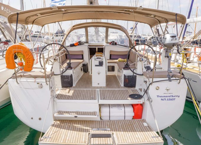 Sailboat Jeanneau Sun Odyssey 440 13.39m