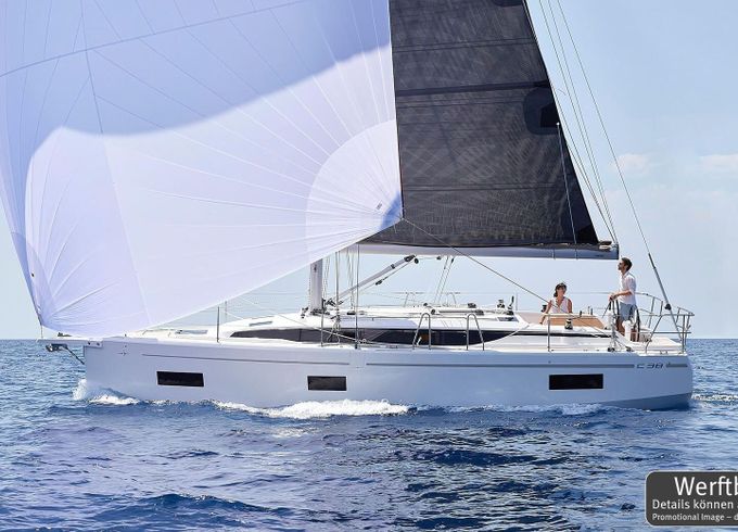 Sailboat Bavaria Yachtbau Bavaria C38 11m