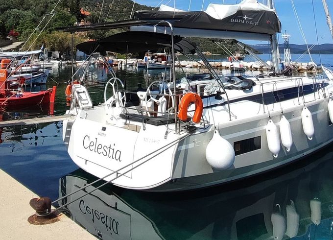Sailboat Bavaria C42 12m