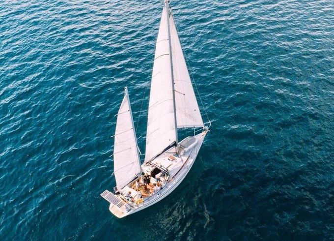 Sailboat JEANNEAU GIN FIZZ 11.3m