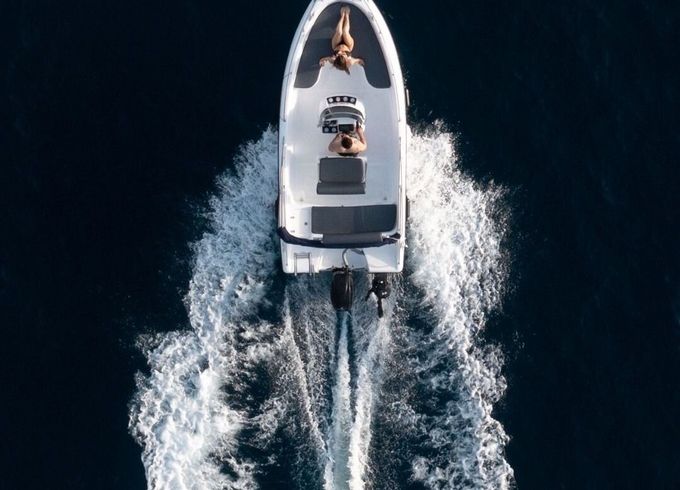 Motorboat Poseidon BLUE WATER 170 30hp