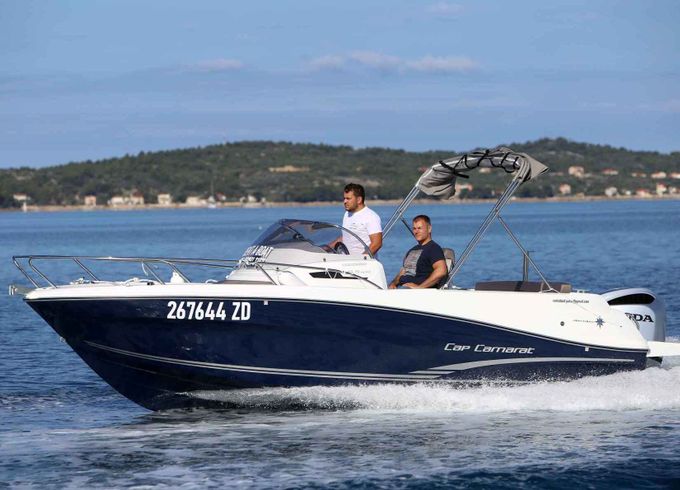 Motorboat Jeanneau Cap Camarat 6.5 wa 200hp