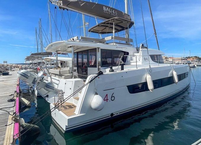 Catamaran 15 BALI 4.6 -TE (4D/1TW/1P) 14m