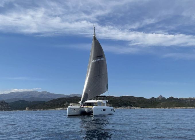 Catamaran Lagoon 42 12.7m