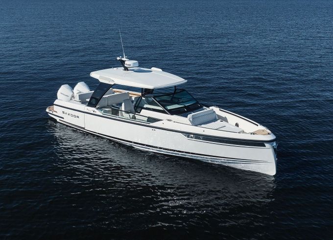 Motorboat saxdor 320 GTO 600hp
