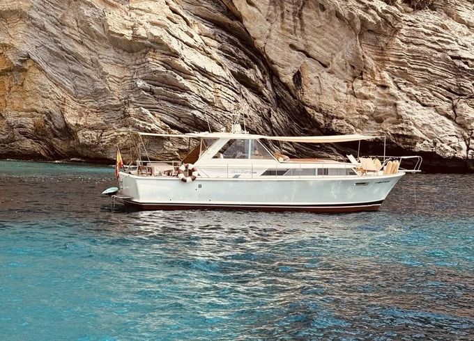 Motorboat Chris Craft Commander 38 600hp