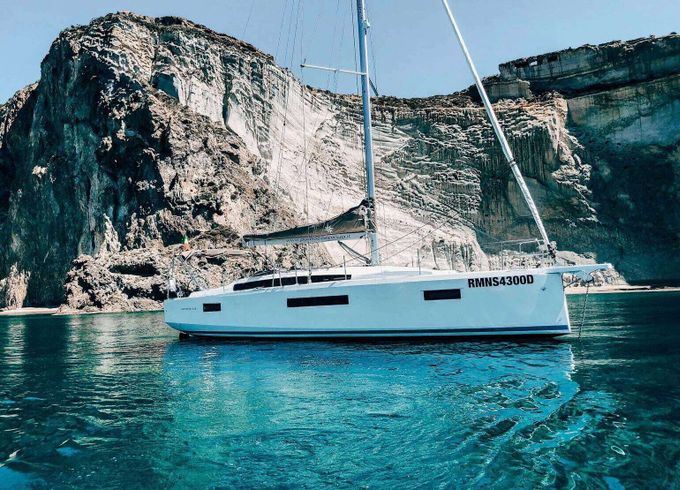 Sailboat Jeanneau Sun Odyssey 410 12.35m