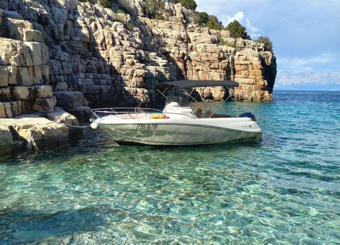 Motorboat Jeanneau Cap Camarat 6.5 CC Style 150hp