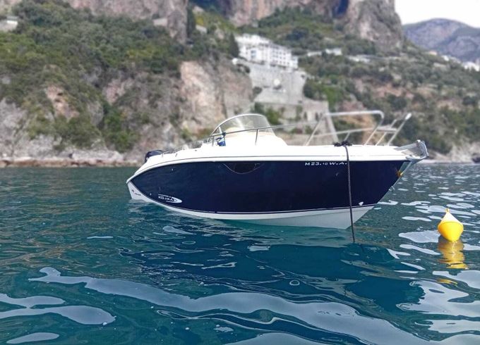Motorboat Manò Marine 23.10 wa 300hp
