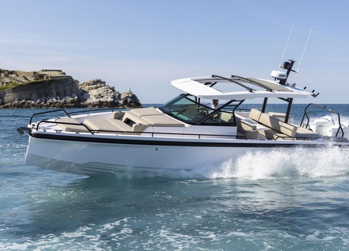 Motorboat Axopar 37 ST