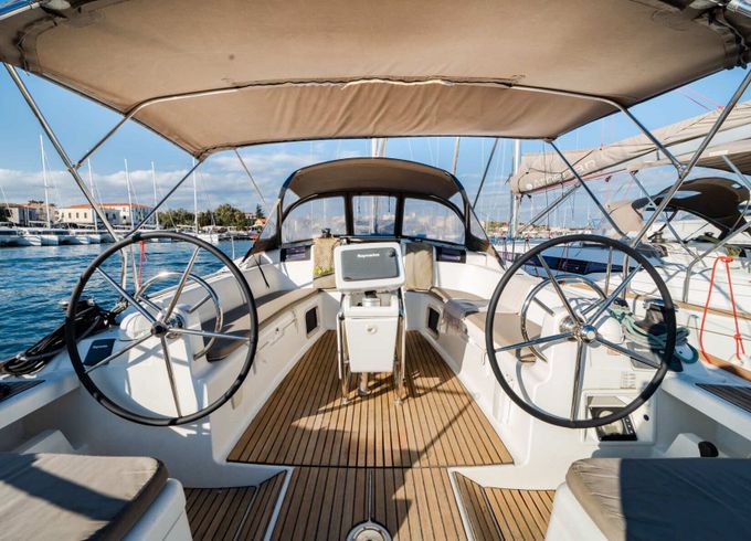 Sailboat Jeanneau Sun Odyssey 439 13.34m