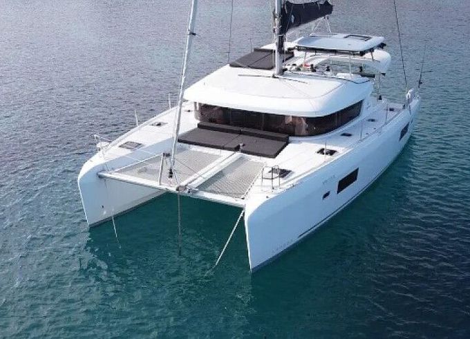 Catamaran LAGOON Lagoon 420 12.8m