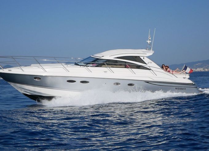 Motor yacht Princess V48S 870hp