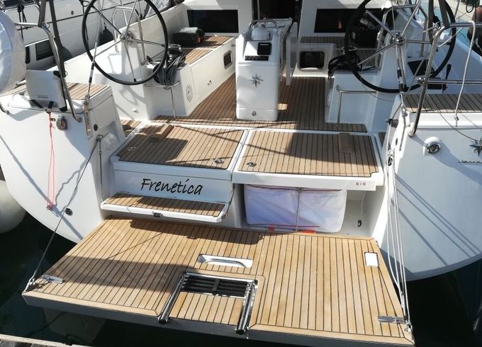 Sailboat Jeanneau Sun Odyssey 440 13.39m