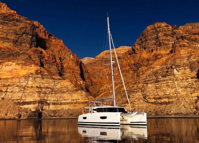 Catamaran Fountaine Pajot Lucia 40 12m