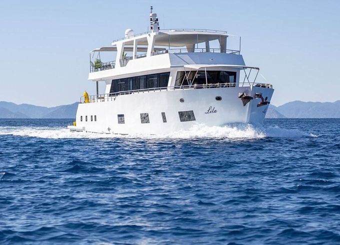 Motorboat Custom Build 2025 900hp