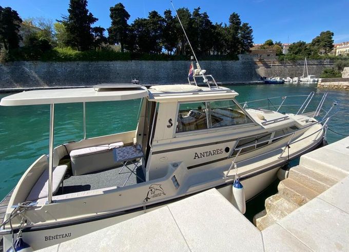 Motorboat Beneteau Antares 750 105hp