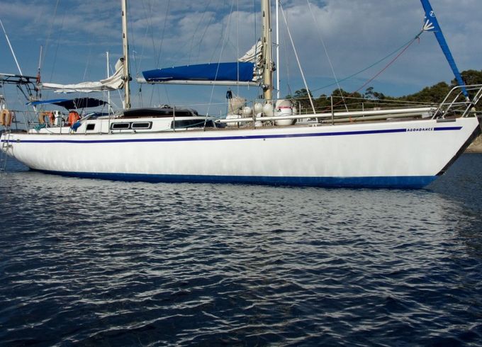 Sailboat carènes et services beaufort 16 16m