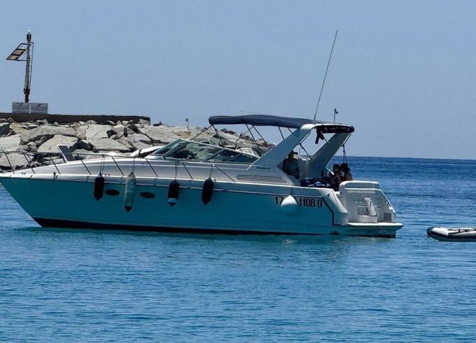 Motorboat Bertram-Trojan Trojan Express 37 620hp