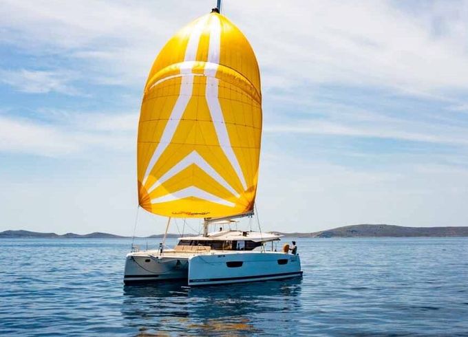 Catamaran Fountaine Pajot Fountaine Pajot Astrea 42 - 4 + 2 cab. 12m