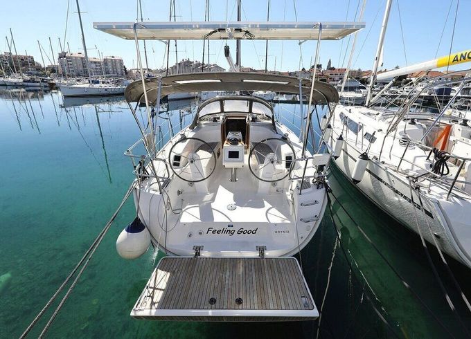 Sailboat Bavaria Cruiser 34 - 3 cab 10m