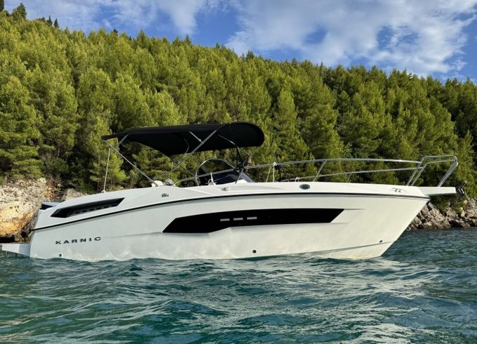 Motorboat Karnic SL 741 250hp