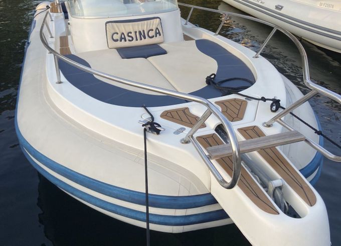 Motorboat Capelli Capelli Tempest 900 500hp