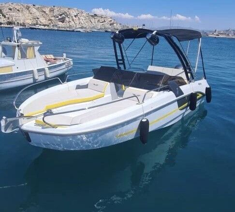 Motorboat Beneteau flyer 6,6 200hp