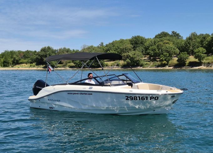 Motorboat BAYLINER V20 200hp