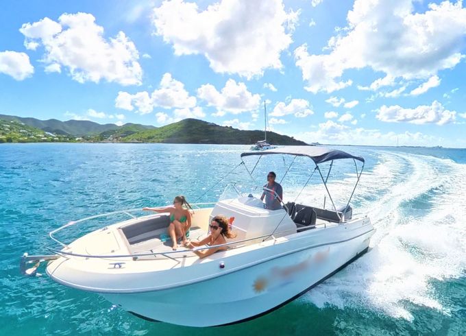 Motorboat Pacific Craft Open 750 225hp