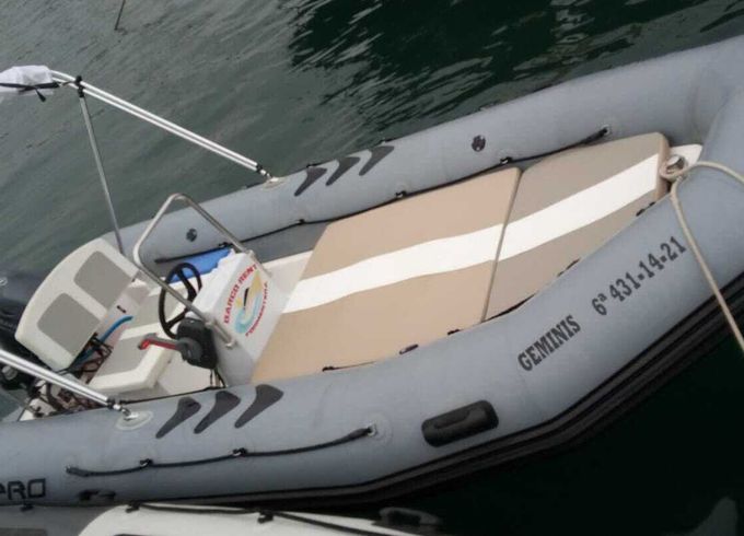 Boat without licence  Zodiac Pro 500 15hp