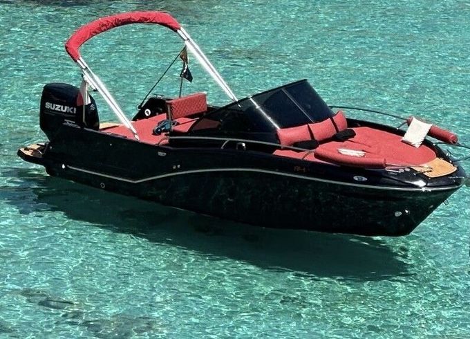 Motorboat Black boats Black diamond 300hp