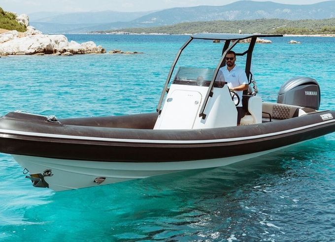 RIB Scorpion 8.6m 300hp
