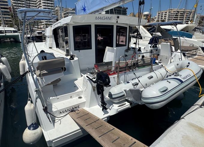 Catamaran Catana Group Bali Catsmart - 4 cab. 12m