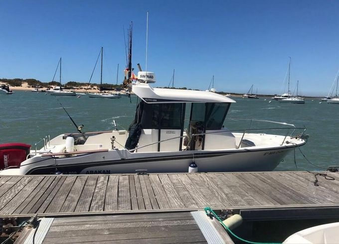 Motorboat Ocqueteau ostrea 800 200hp