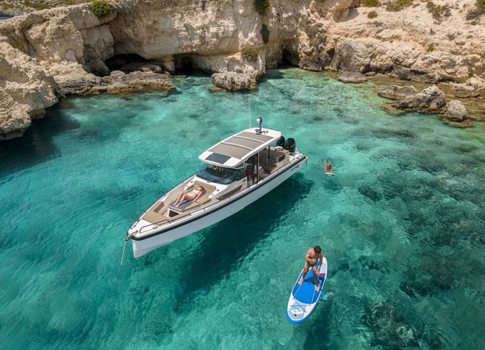 Motor yacht Axopar AXOPAR 37 SUN -TOP 600hp