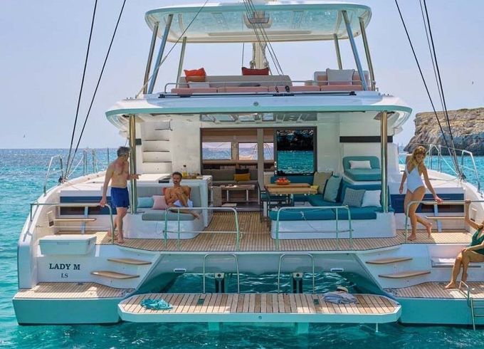 Catamaran Lagoon 55 16m