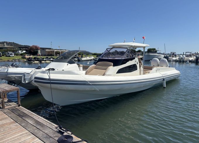 RIB Capelli Tempest 42 900hp