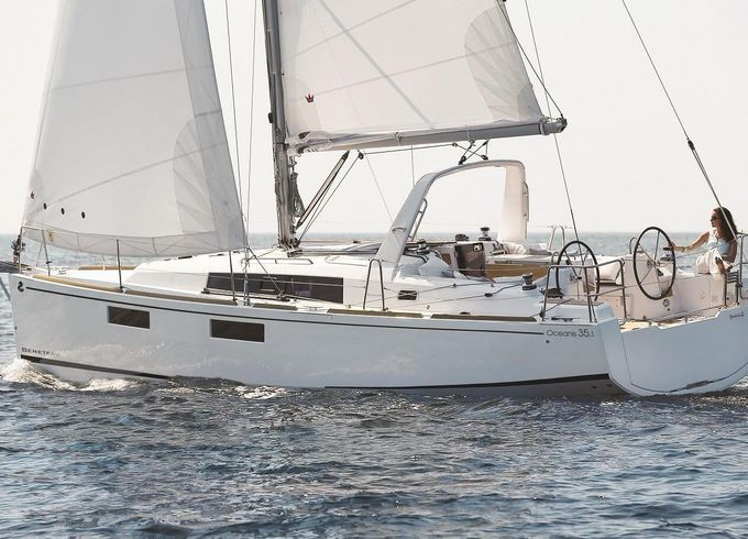 Sailboat Beneteau Oceanis 35.1 10.45m