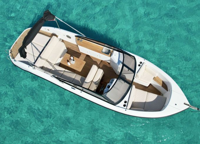 Motorboat Rand Boats 27 Supreme R 350hp
