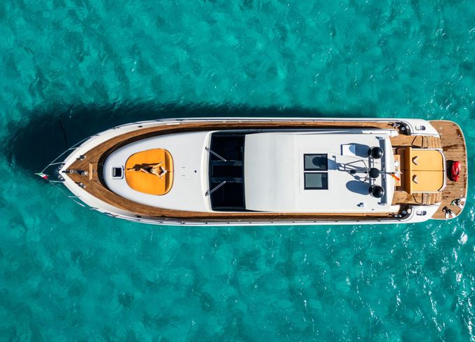 Motorboat Jaguar 72 2600hp