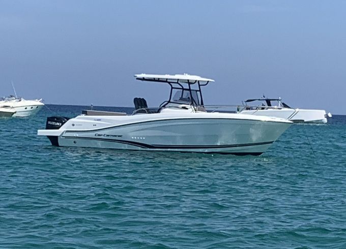 Motorboat Jeanneau Cap Camarat 9CC 400hp