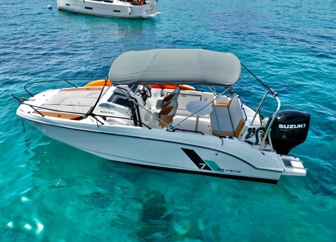 Motorboat Beneteau Flyer 7 200hp