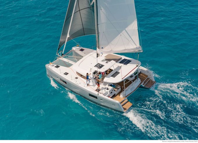 Catamaran Lagoon 42 12m