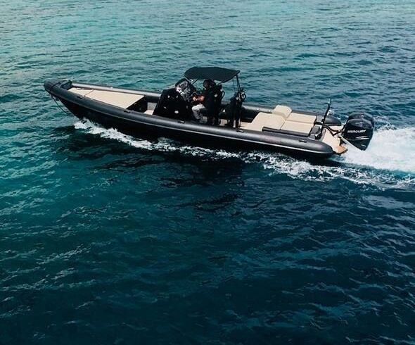 Motorboat Ribco Seafarer 36 700hp