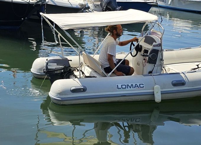 Boat without licence  Sans Permis Lomac Nautica 460 6hp