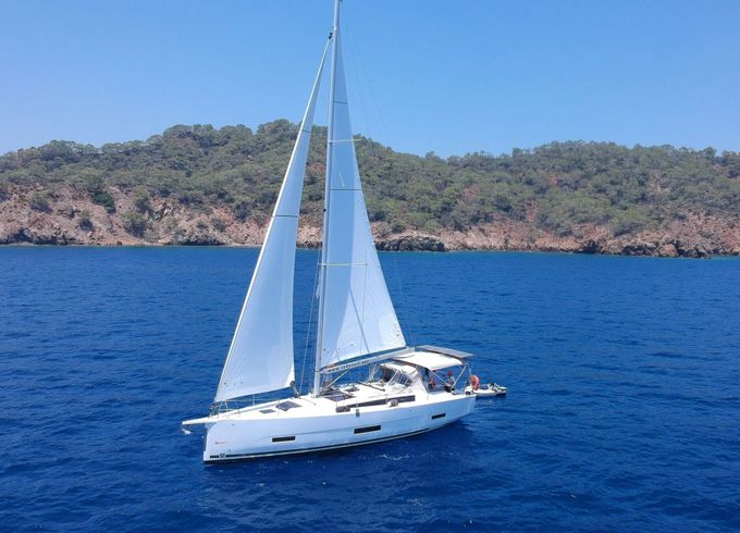 Sailboat Dufour 390 Grand Large 11m