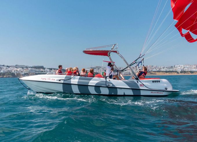 Motorboat Surfrider 920 440hp