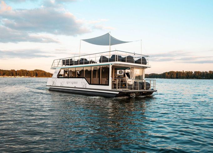 Houseboat Desidus Loungeboot - BAR